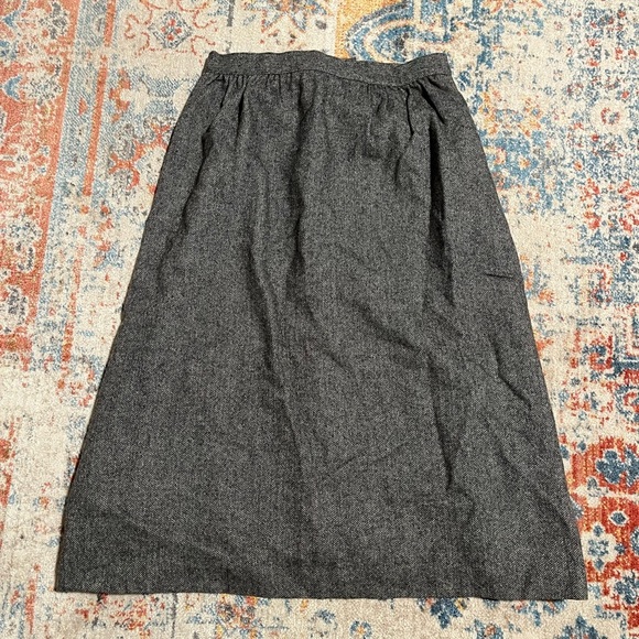 Vintage grey wool herringbone midi/pencil skirt. - Picture 1 of 7